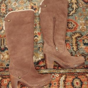 Ugg Lillian Suede clog boots size 7